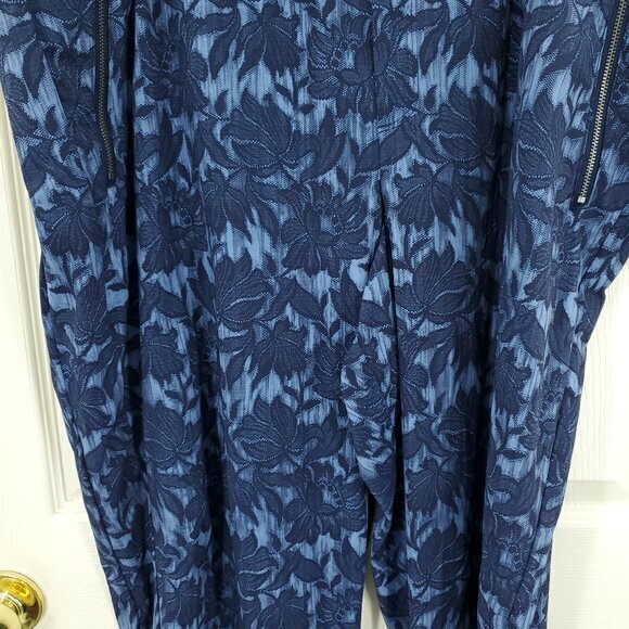 NWT Athleta Trekkie North Jogger 22 Ethereal Bloom Cottage Blue Floral - Picture 8 of 15